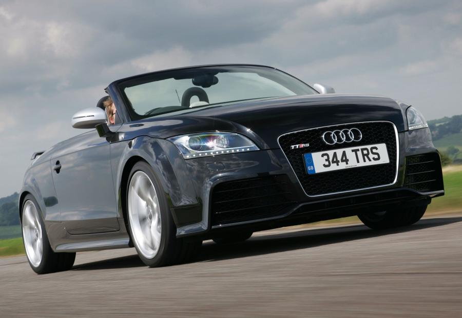  Audi TT RS Roadster (8J) 2009 года  (UK) (фото 11 из 23)